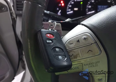 2009 Toyota Camry Hybrid z USA, uszkodzony, nr VIN 4T1BB46K89U086372